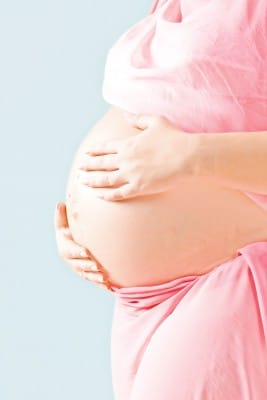 Man kan sagtens være gravid og tage i swingerklub, men i slutningen af graviditeten vil de fleste skrue ned for swingerlivet i en periode.